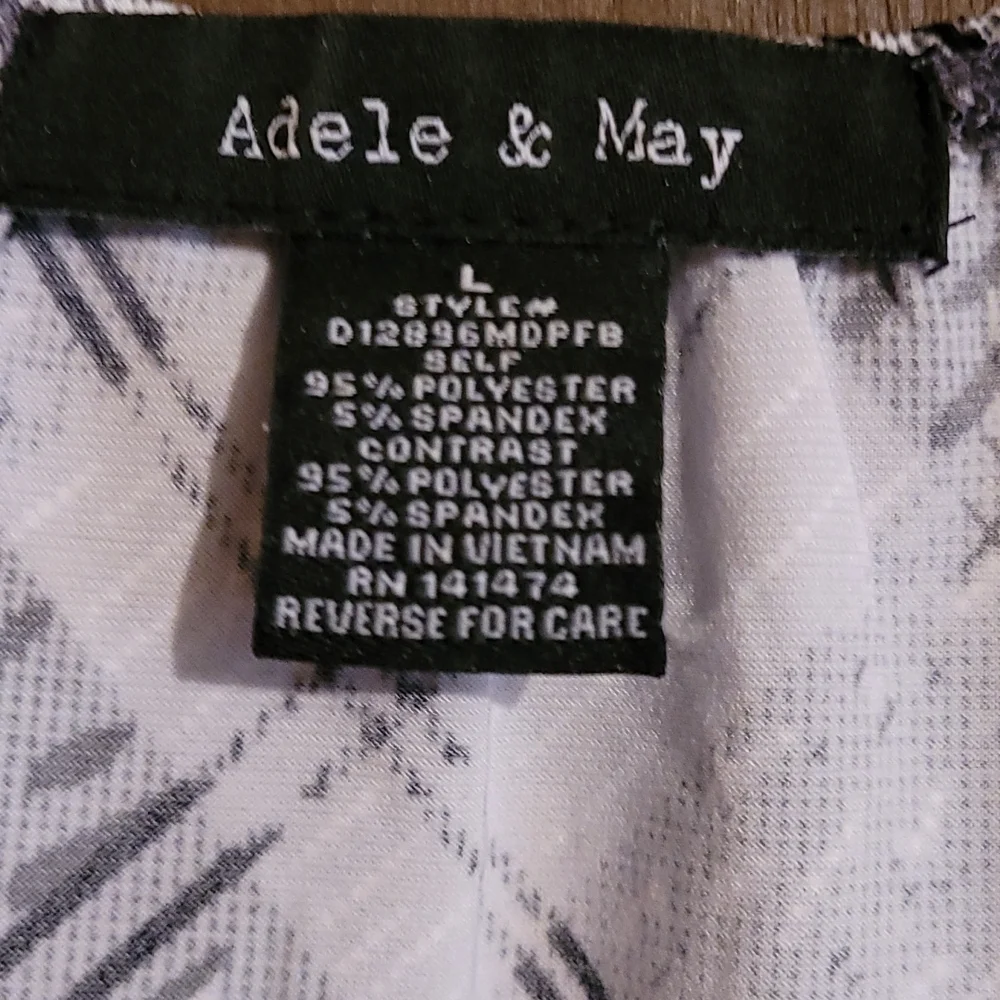 Adele & May blouse with 3/4 length bell sleeves. Host Pick! 🥳 - Picture 2 of 3